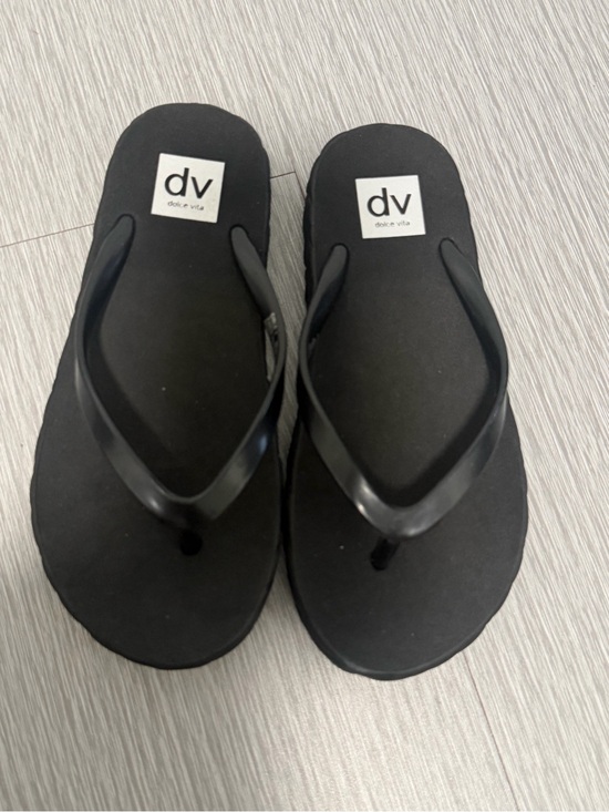 Dolce Vita Other - DV Dolce Vita Zibbie Girls Flip Flops Black EVA Foam Sandals Size 1 NWOB